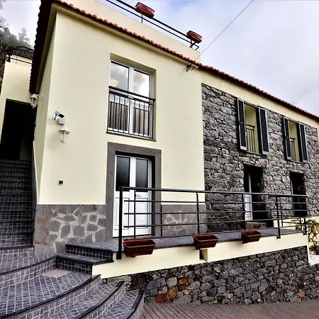 Holiday home Green Valley House